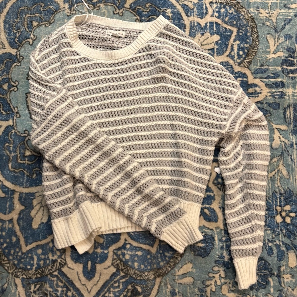 Women's Grey and Cream Sweater